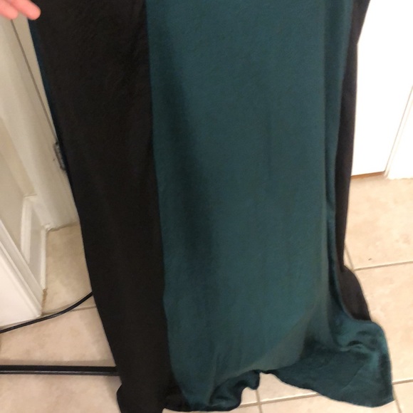 *NWOT* High-Low Green & Black Dress - Picture 8 of 8